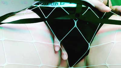 రెడ్‌హెడ్ తన డిక్‌ను ఎలా తిప్పికొట్టాలో వివరిస్తుంది మరియు ఆమె పుస్సీని చూపిస్తుంది - డర్టీ వర్డ్స్